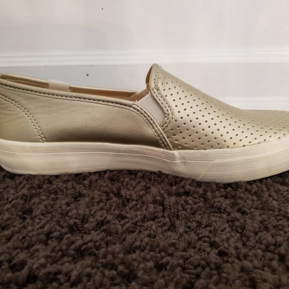NWT Keds Womans 5 1/2 Runners - Picture 2 of 3
